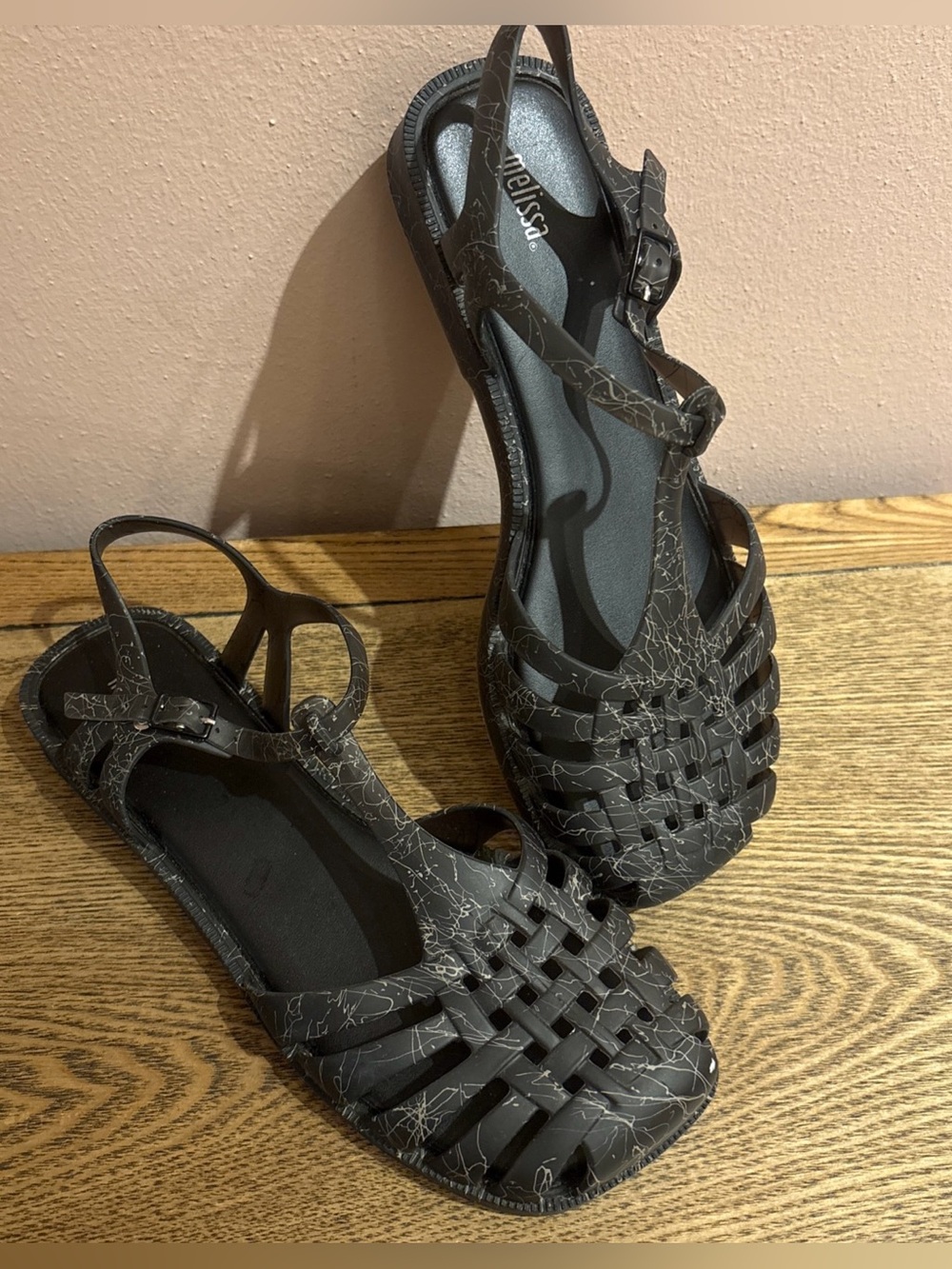 Melissa Aranha Black Marble Jelly Fisherman Sandals  Woman's Size 9